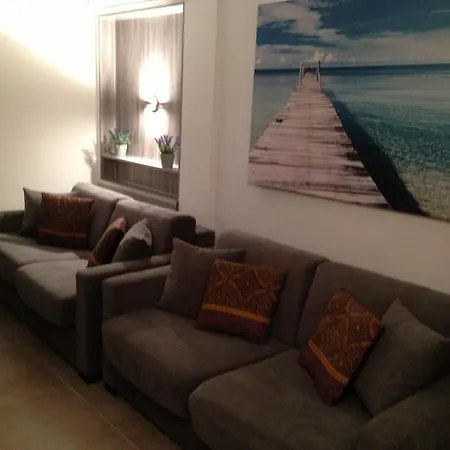 On The Croisette With Sea View