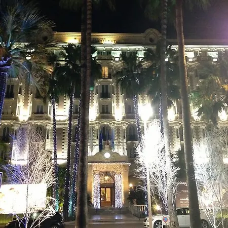 On The Croisette With Sea View Cannes